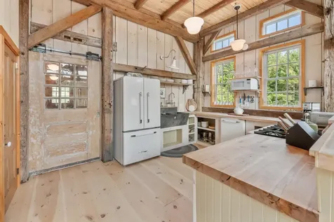 580 Cross Road Londonderry VT 05155