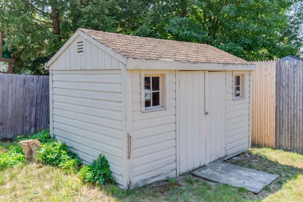 177 Megan Drive Manchester NH 03109