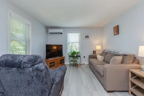 177 Megan Drive Manchester NH 03109