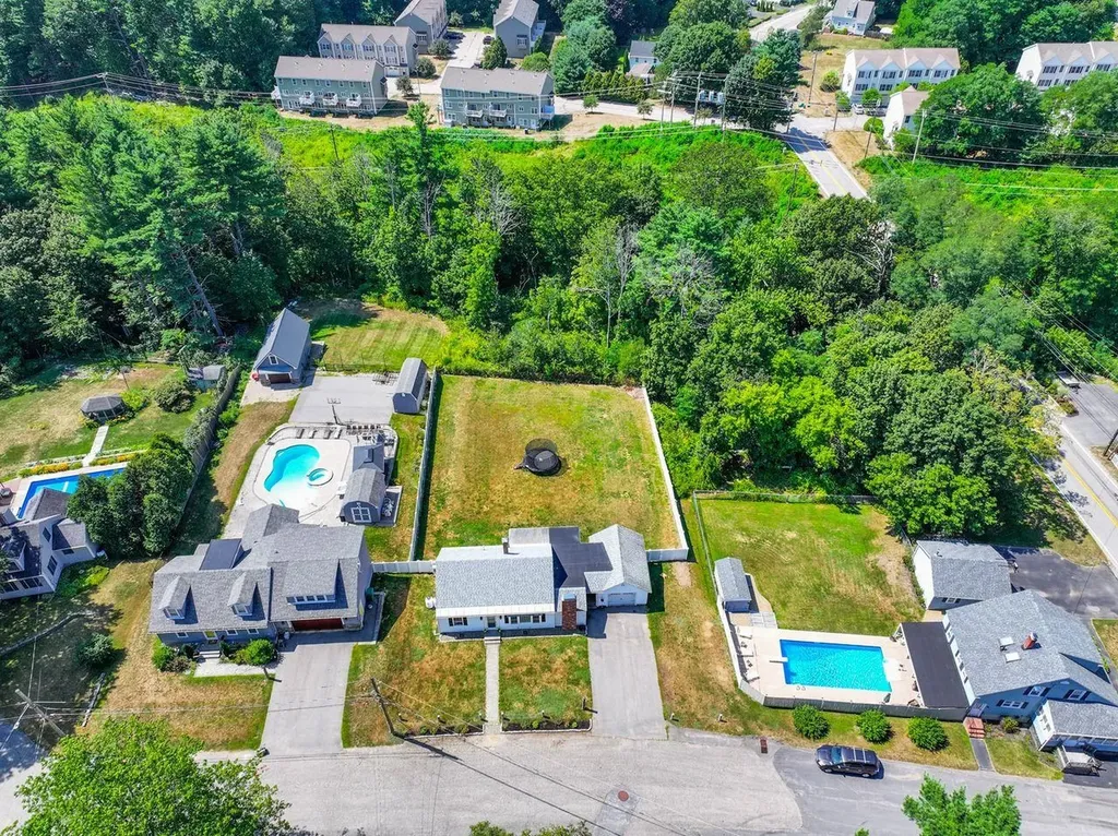 2 Danbury Lane Dover NH 03820