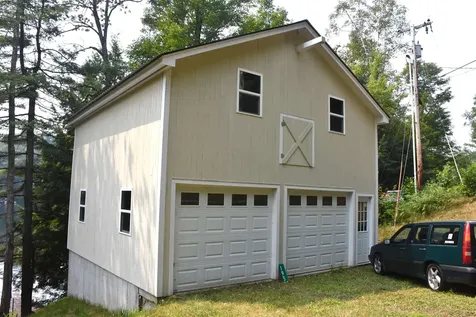 195 Meadow Lane Woodbury VT 05681