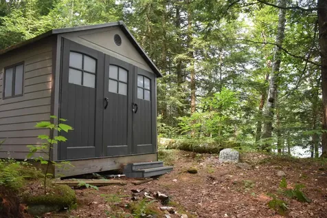 195 Meadow Lane Woodbury VT 05681