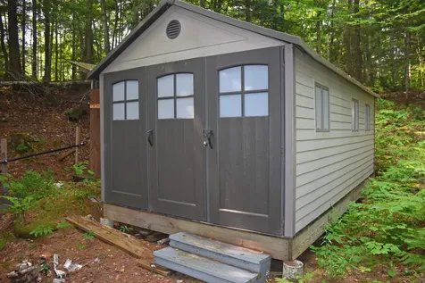 195 Meadow Lane Woodbury VT 05681