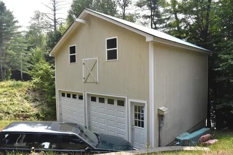 195 Meadow Lane Woodbury VT 05681