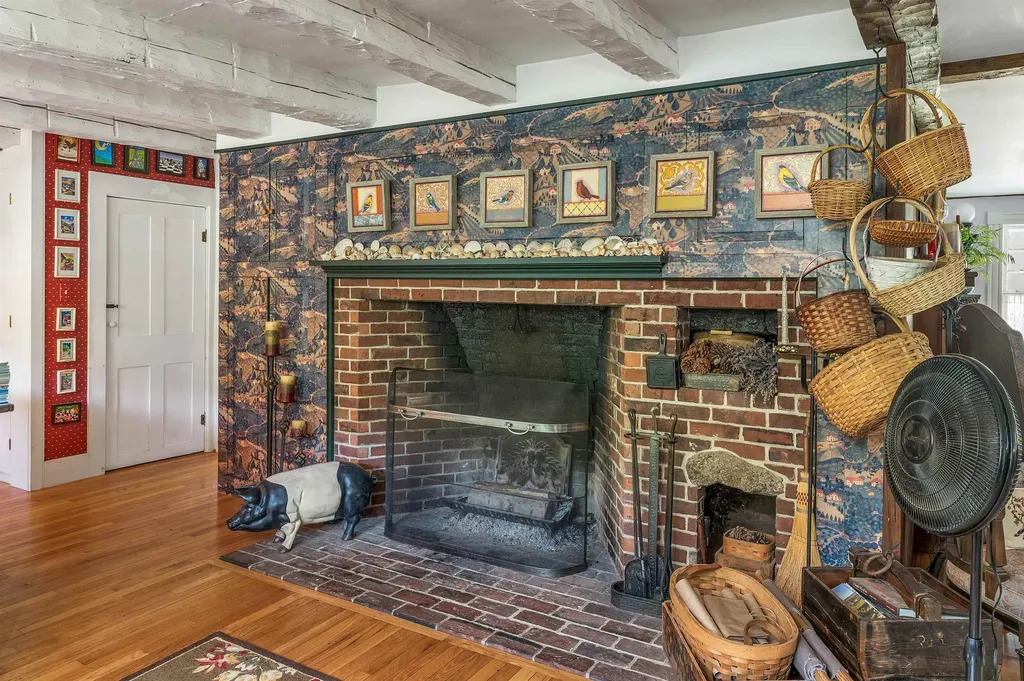 48 Waukewan Road New Hampton NH 03256