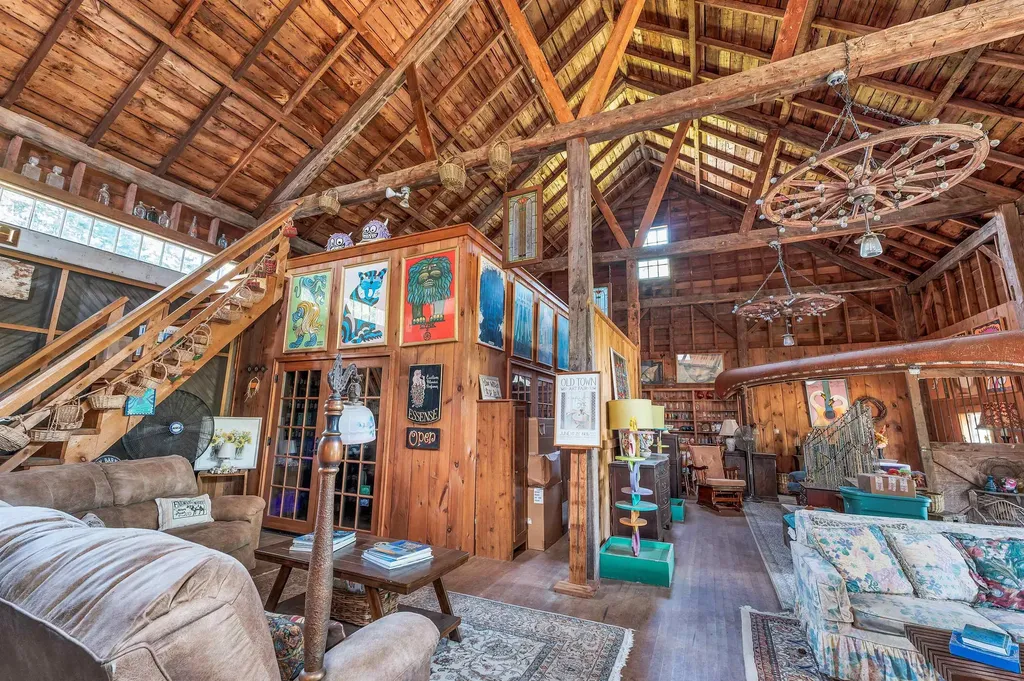 48 Waukewan Road New Hampton NH 03256