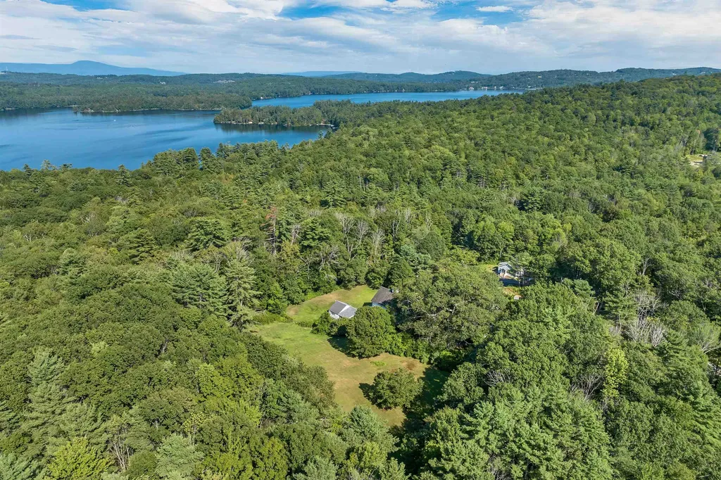 48 Waukewan Road New Hampton NH 03256