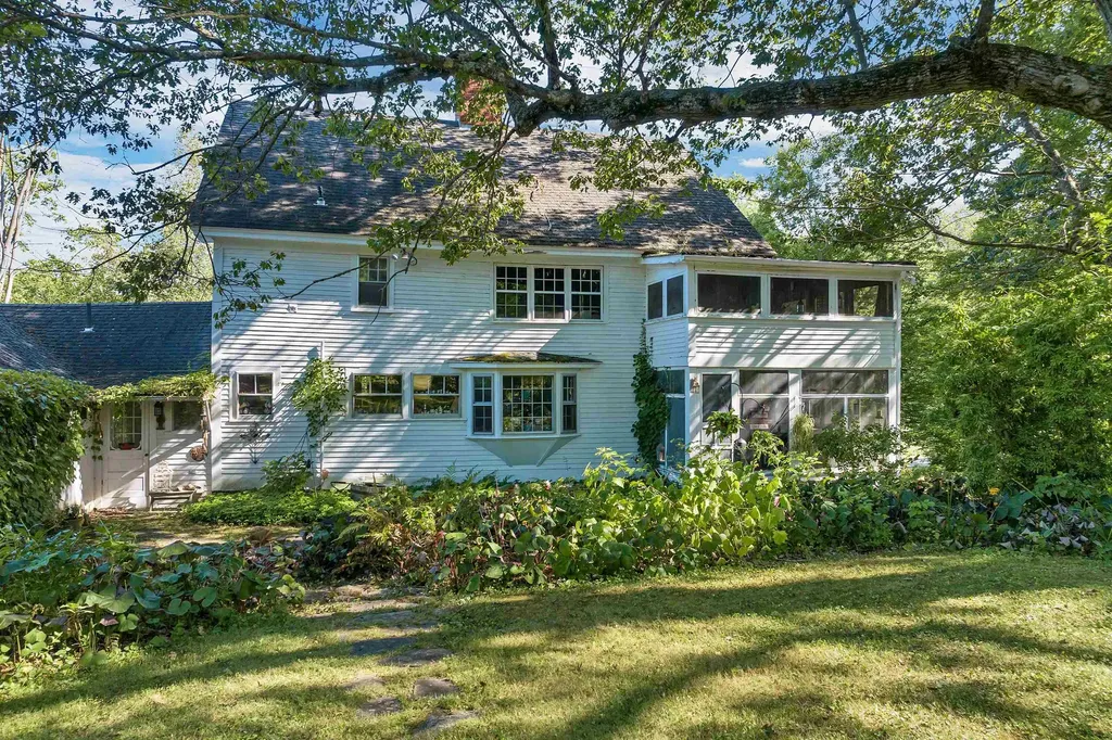 48 Waukewan Road New Hampton NH 03256