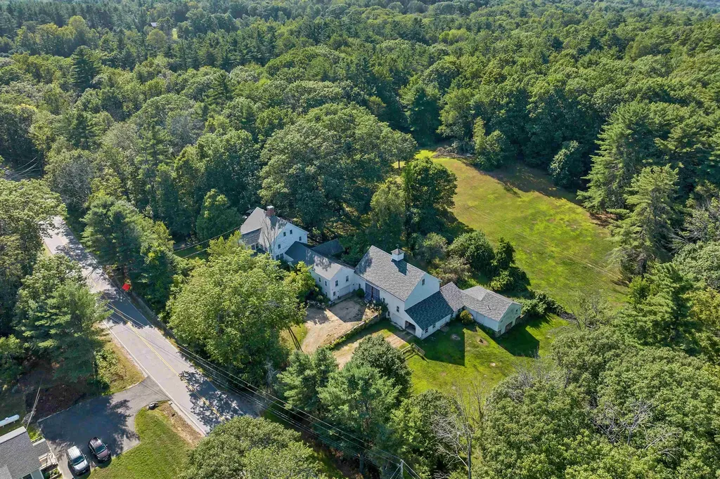 48 Waukewan Road New Hampton NH 03256