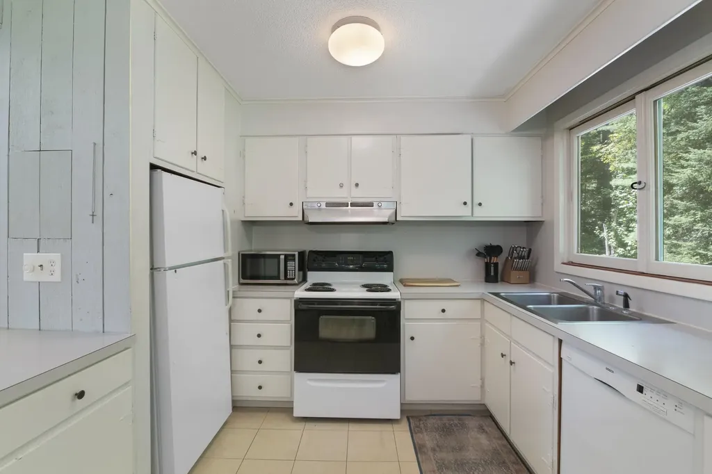 35 Strattonwald Road Winhall VT 05340