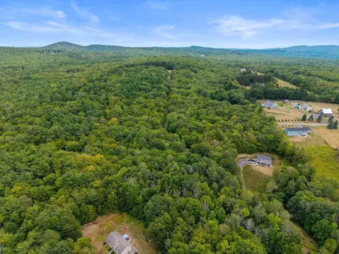 28 Sky Lane Wolfeboro NH 03894
