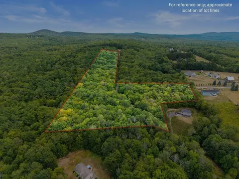 28 Sky Lane Wolfeboro NH 03894