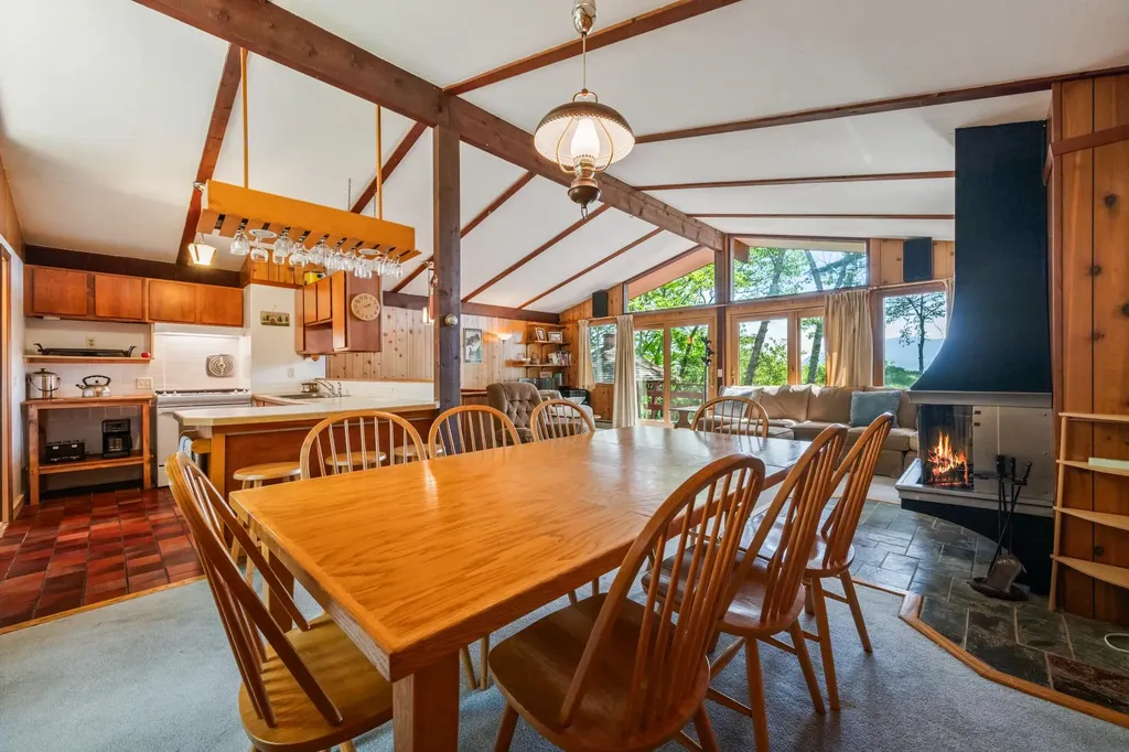 27 Moat Mountain Circle Bartlett NH 03812