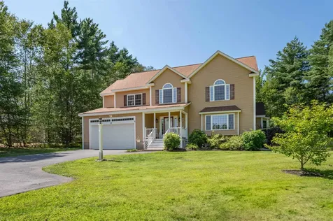 22 Candlestick Lane Sandown NH 03873