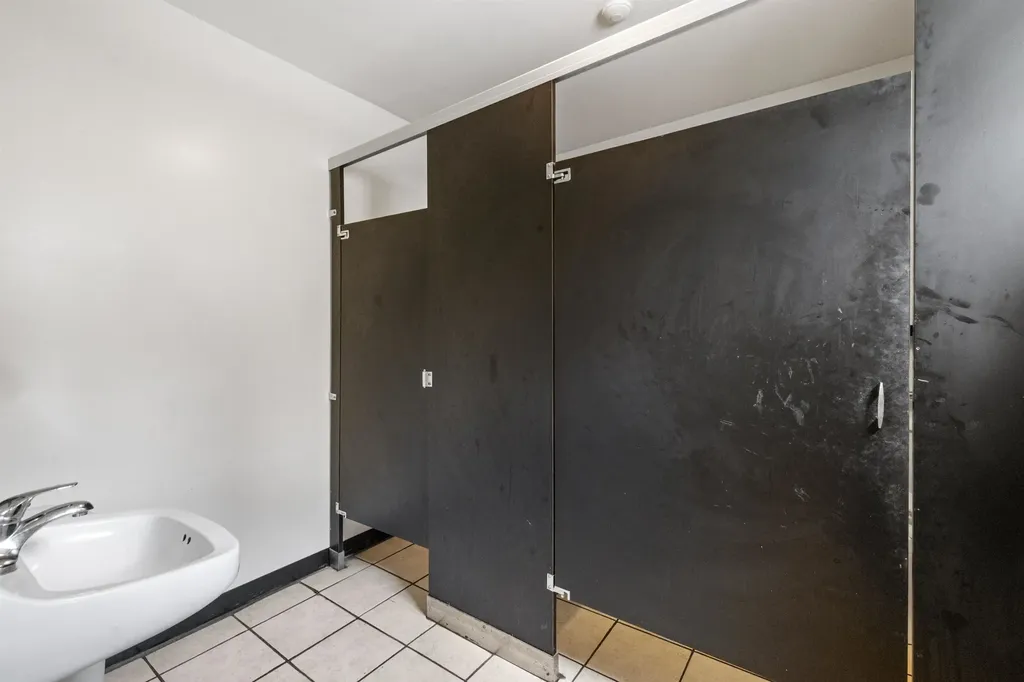 80 West Bow Street Franklin NH 03235