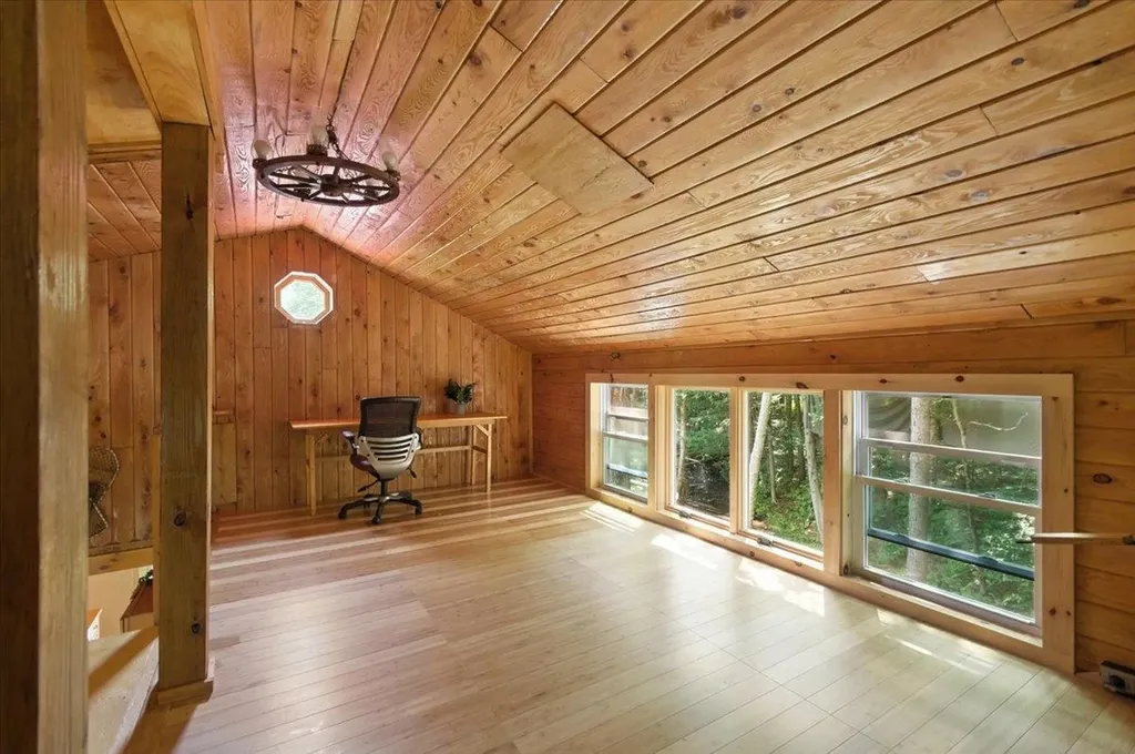 79 Deep Gibou Road Montgomery VT 05471