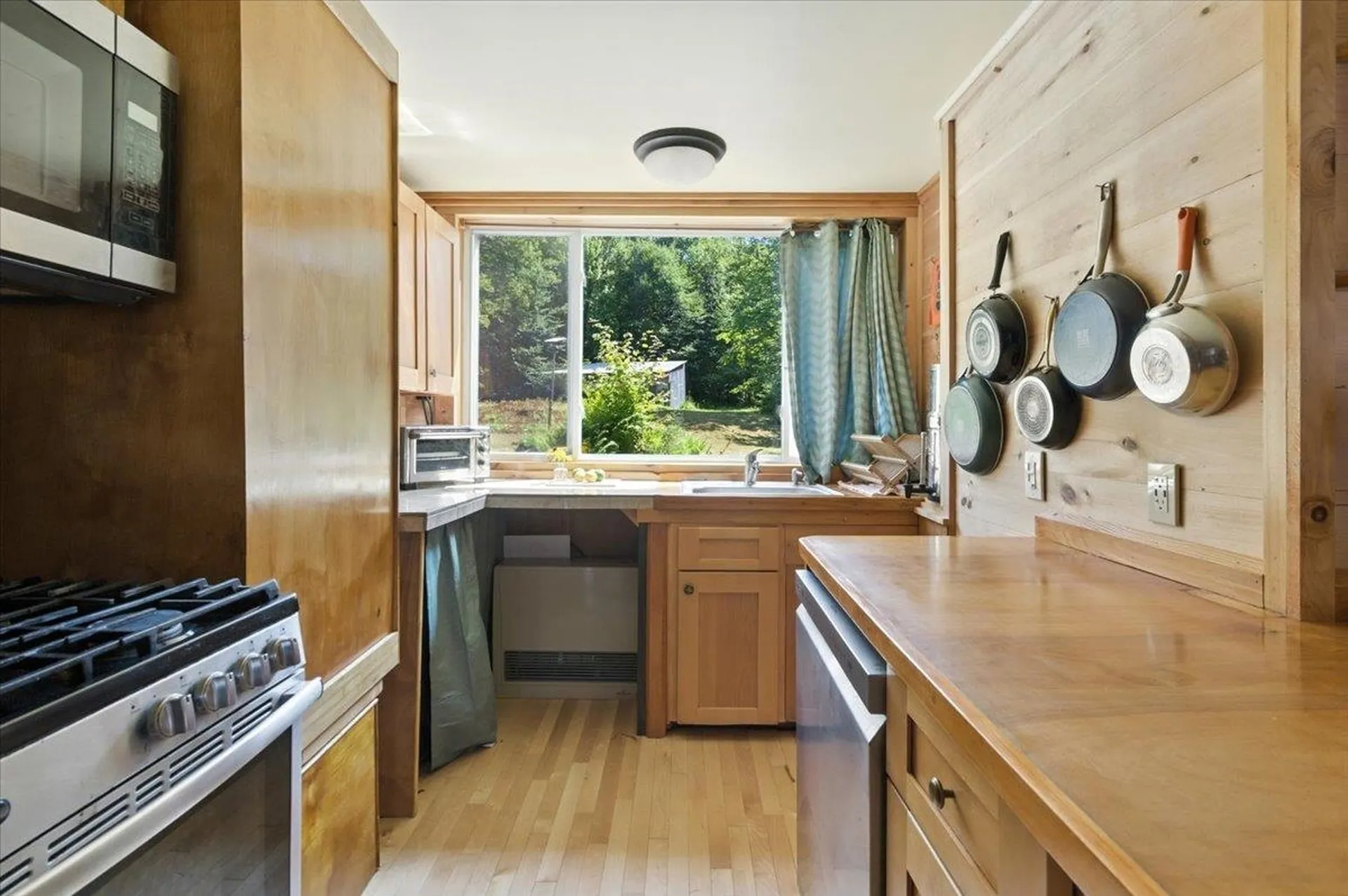 79 Deep Gibou Road Montgomery VT 05471