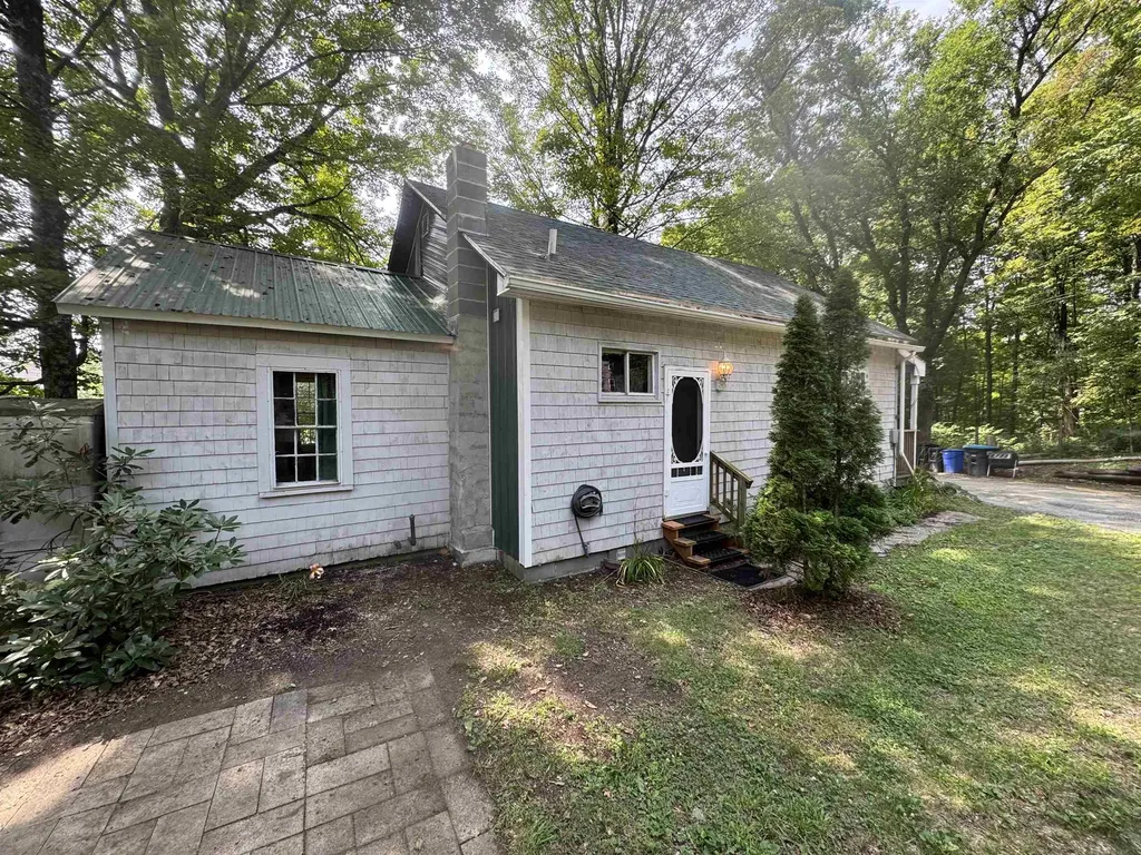 6 Blodgett Lane Hartland VT 05048