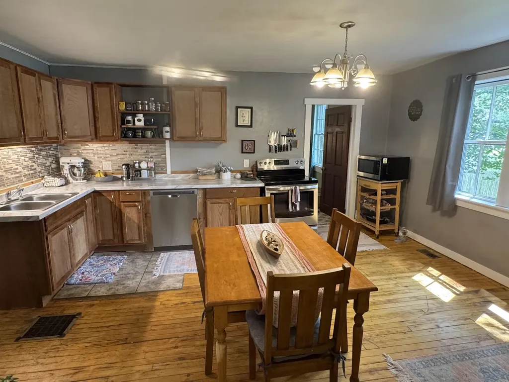 6 Blodgett Lane Hartland VT 05048