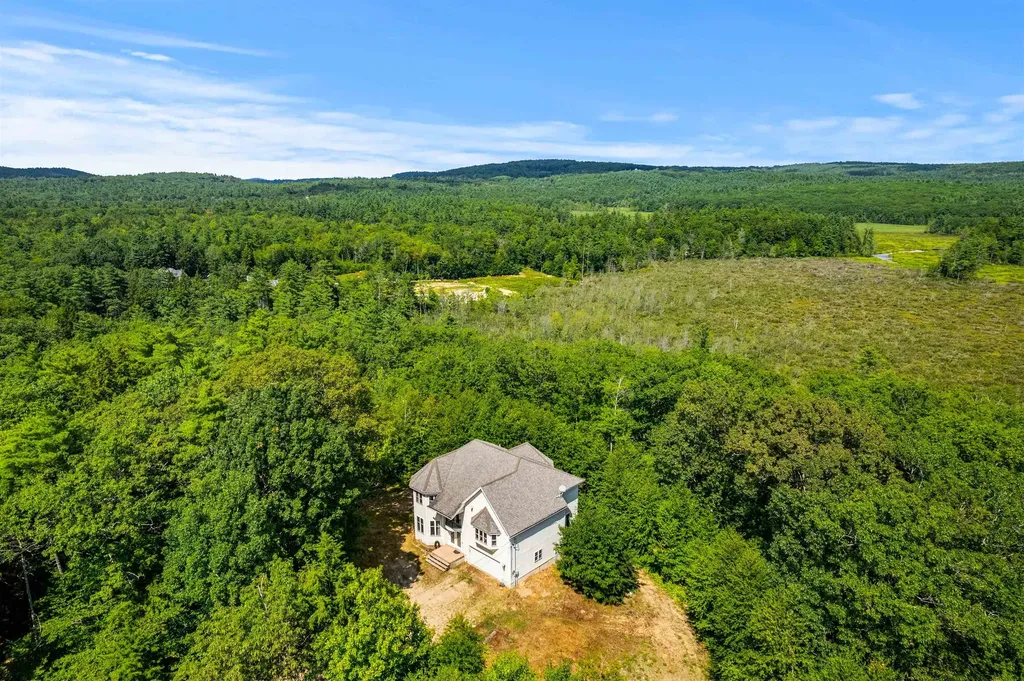 106 Rangeway Road Dunbarton NH 03046
