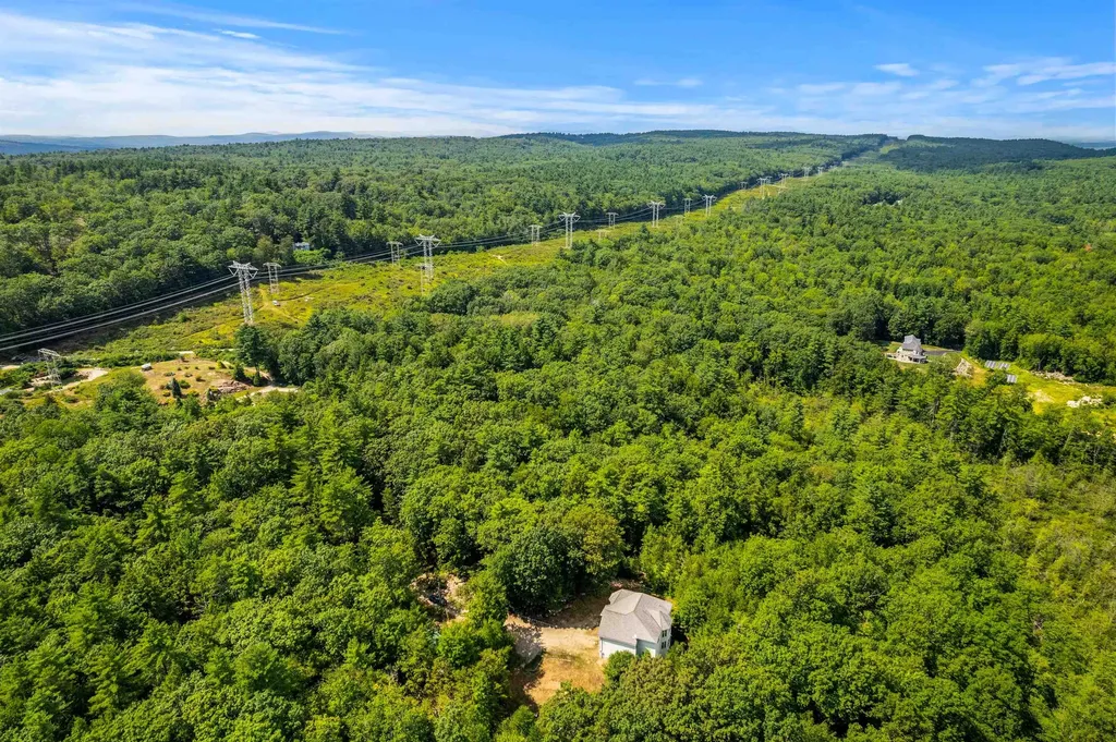 106 Rangeway Road Dunbarton NH 03046