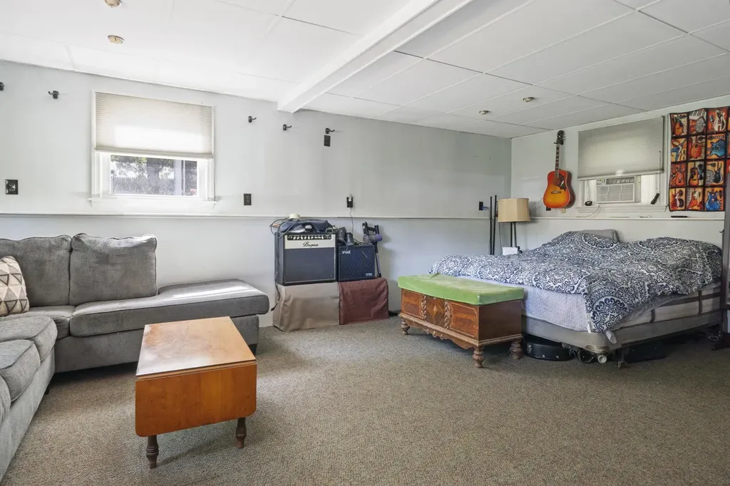 27 Iceland Circle Keene NH 03431