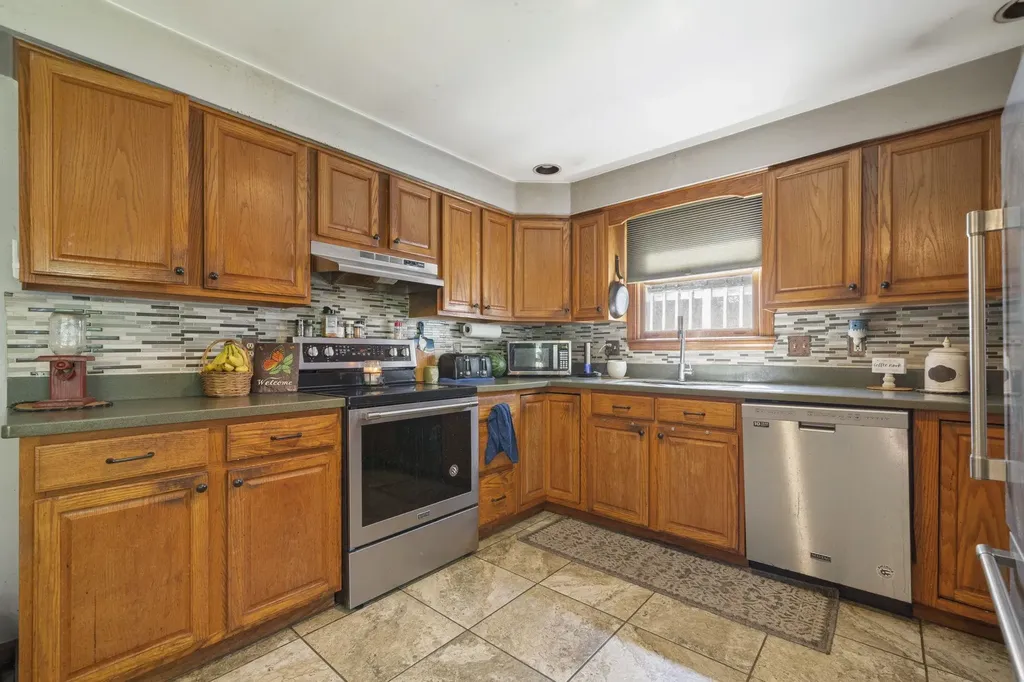 27 Iceland Circle Keene NH 03431