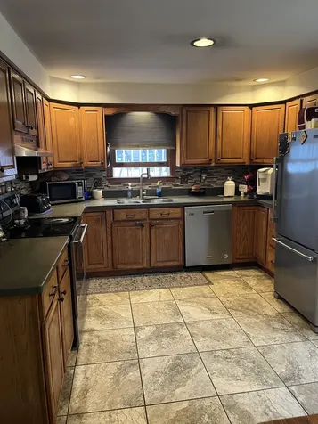 27 Iceland Circle Keene NH 03431