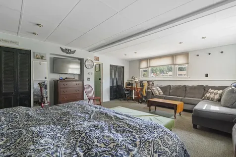 27 Iceland Circle Keene NH 03431