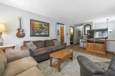 27 Iceland Circle Keene NH 03431