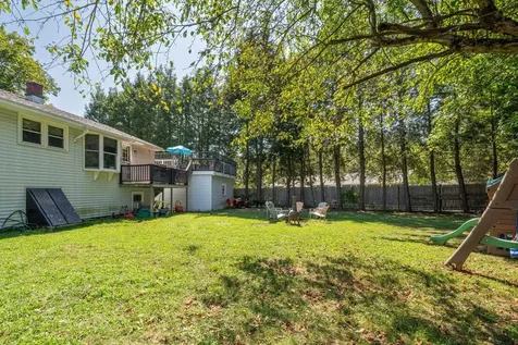 27 Iceland Circle Keene NH 03431