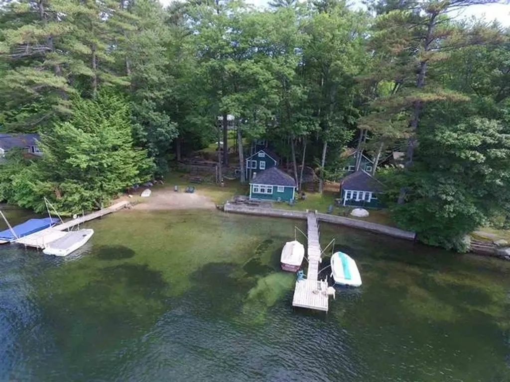 37 Old Ledge Road Holderness NH 03245