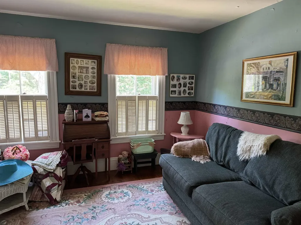 37 Old Ledge Road Holderness NH 03245