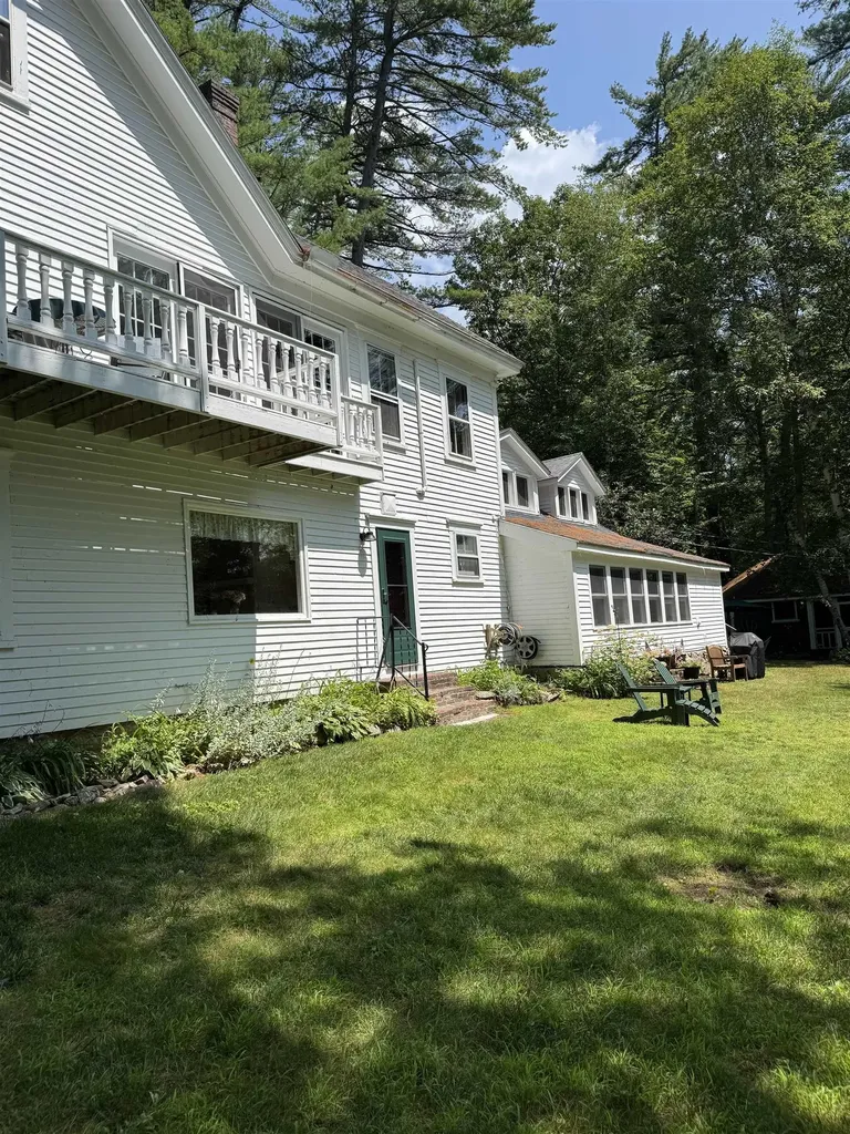 37 Old Ledge Road Holderness NH 03245