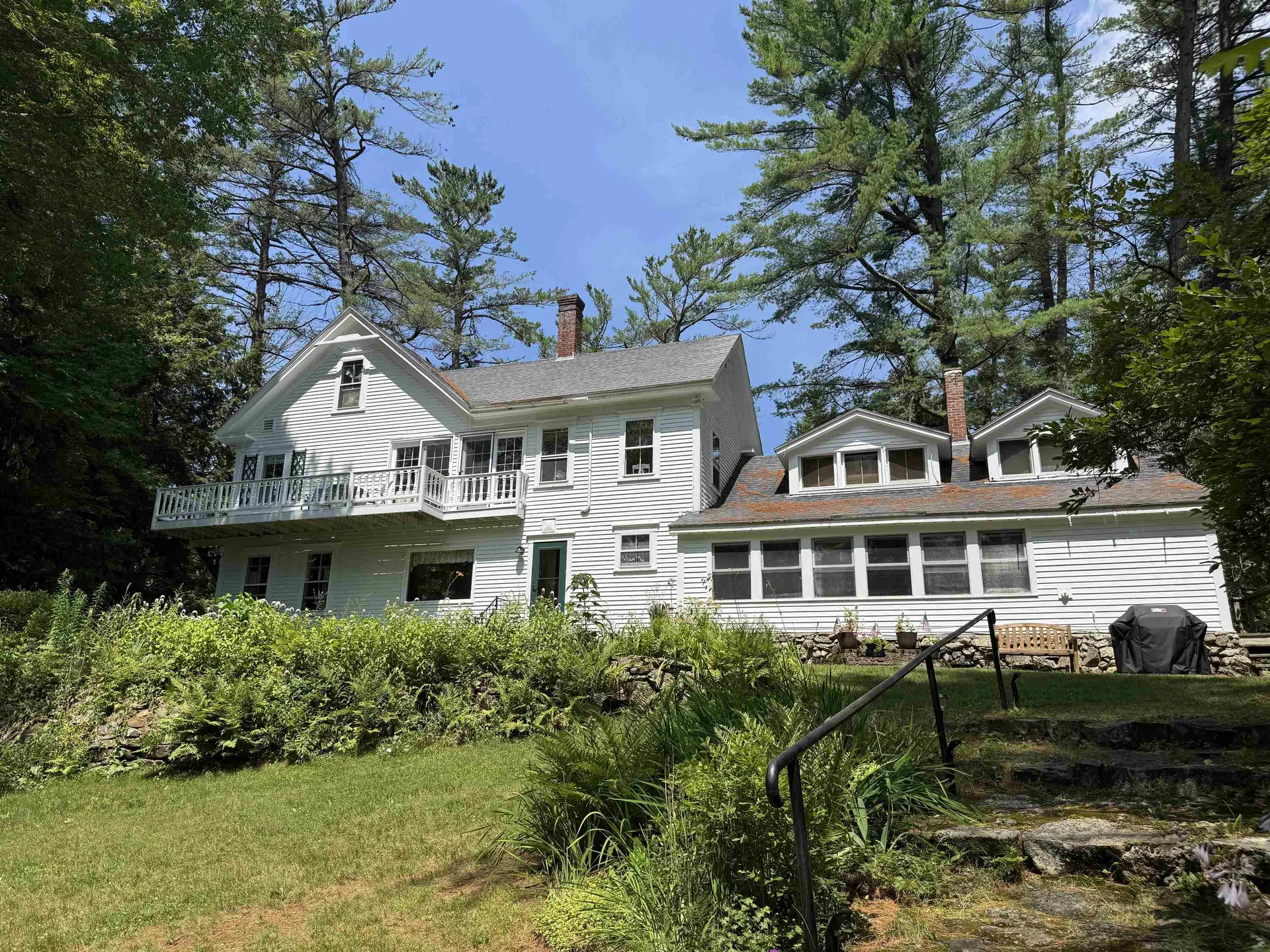37 Old Ledge Road Holderness NH 03245