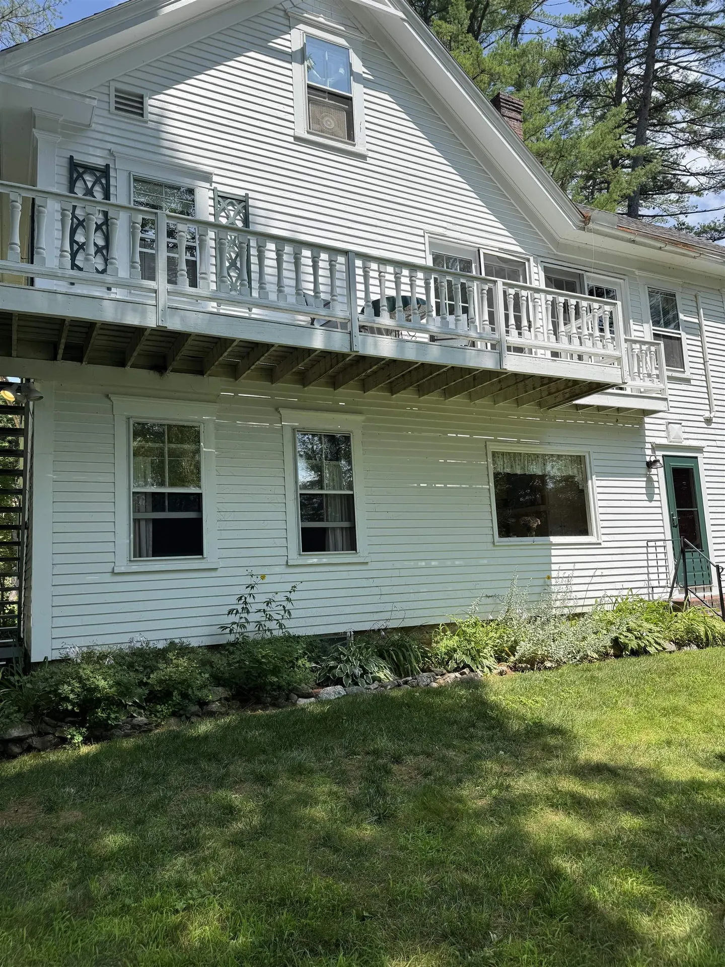 37 Old Ledge Road Holderness NH 03245