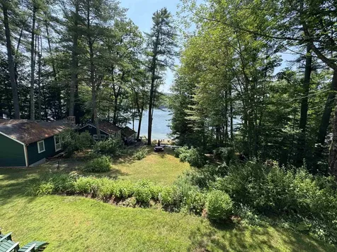 37 Old Ledge Road Holderness NH 03245