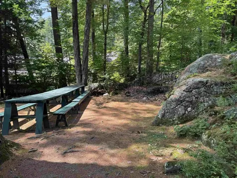 37 Old Ledge Road Holderness NH 03245