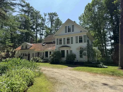 37 Old Ledge Road Holderness NH 03245