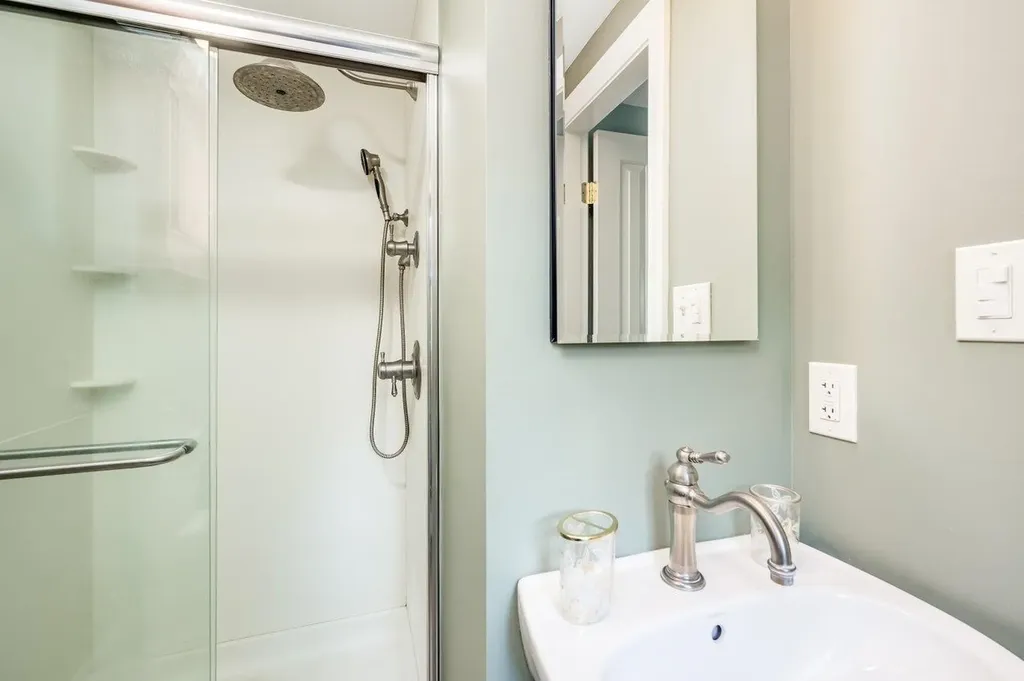 8 Westwood Circle Dover NH 03820