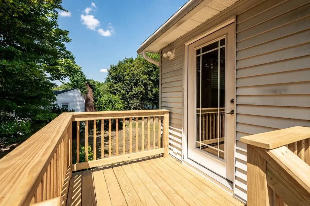 8 Westwood Circle Dover NH 03820