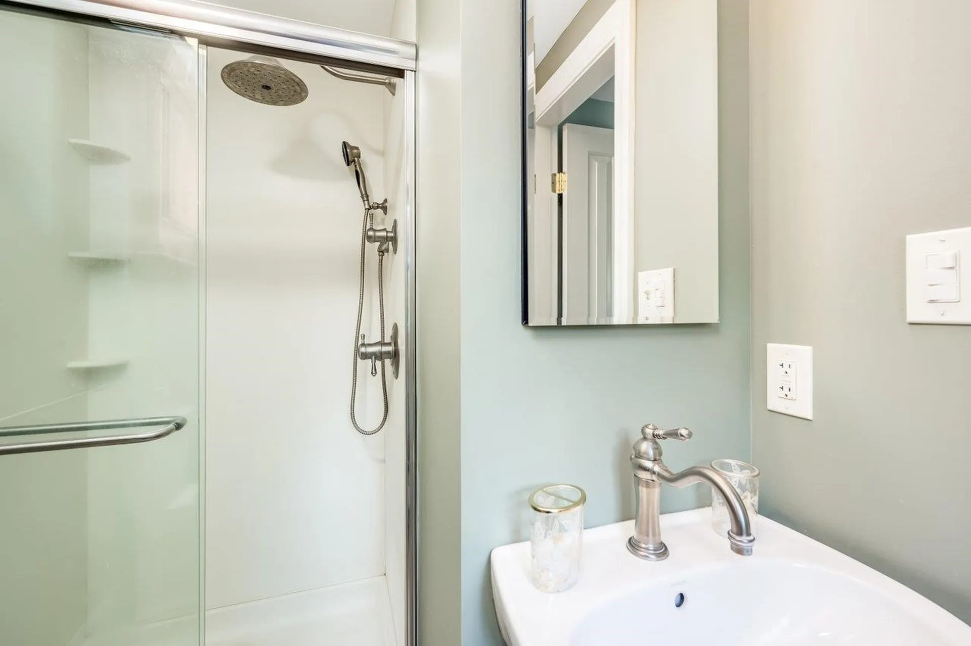 8 Westwood Circle Dover NH 03820