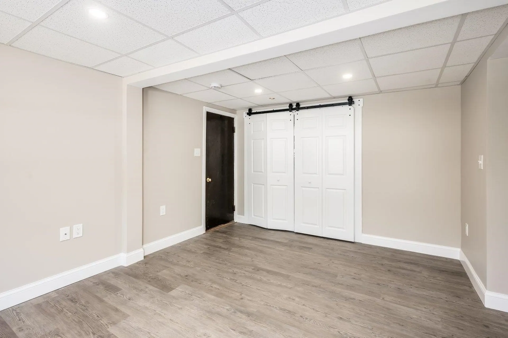 8 Westwood Circle Dover NH 03820