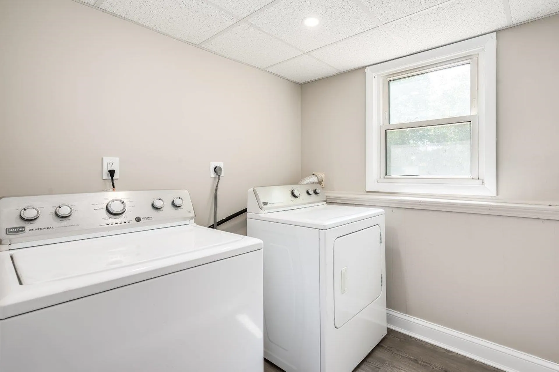 8 Westwood Circle Dover NH 03820