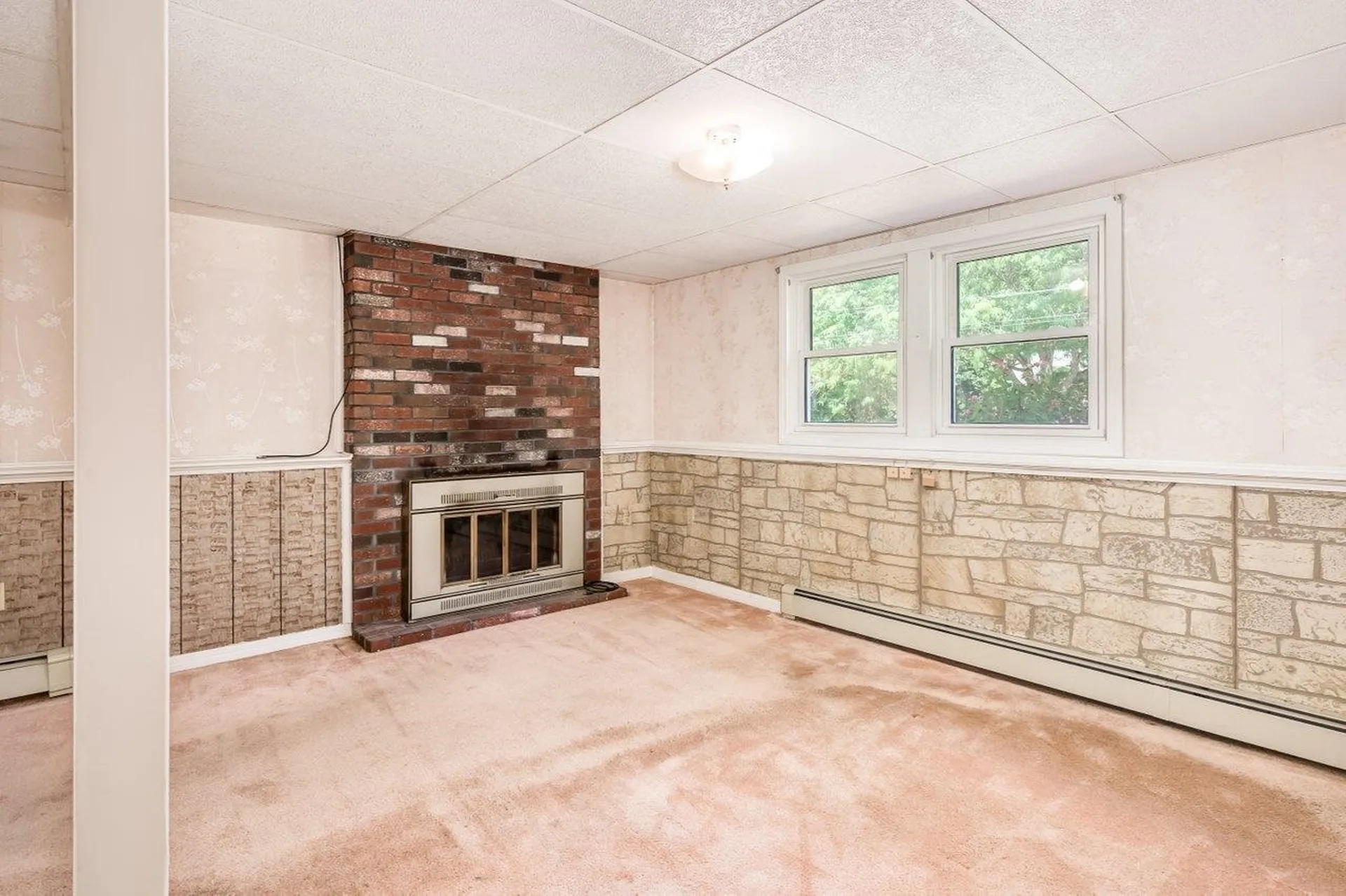 8 Westwood Circle Dover NH 03820