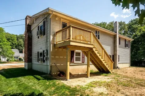 8 Westwood Circle Dover NH 03820