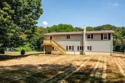 8 Westwood Circle Dover NH 03820