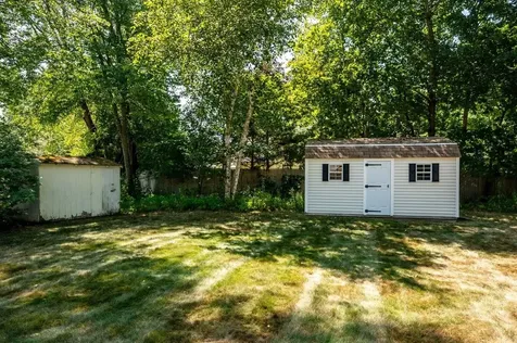 8 Westwood Circle Dover NH 03820