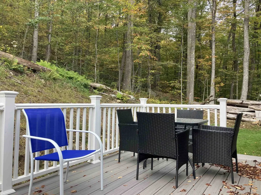 47 Upper Howes Way Wilmington VT 05363