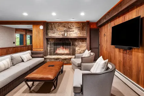 192 North Brookwood Road Stratton VT 05155